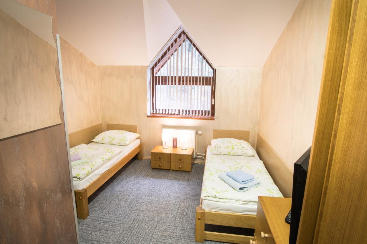 Hotel Somka Drienica ภายนอก รูปภาพ