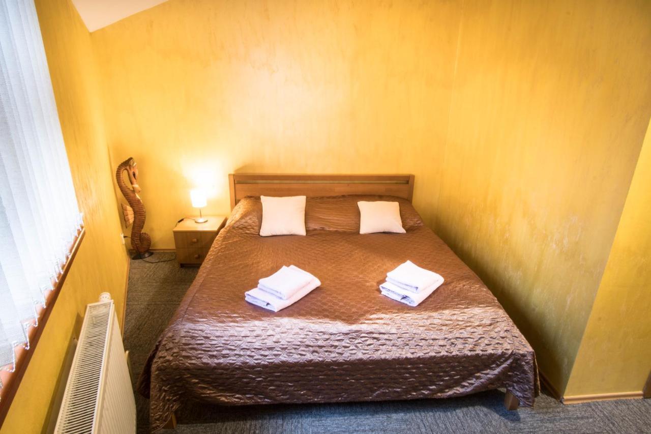 Hotel Somka Drienica ภายนอก รูปภาพ
