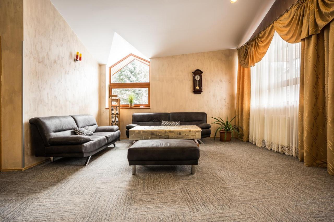 Hotel Somka Drienica ภายนอก รูปภาพ