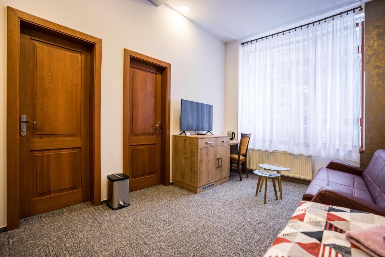Hotel Somka Drienica ภายนอก รูปภาพ