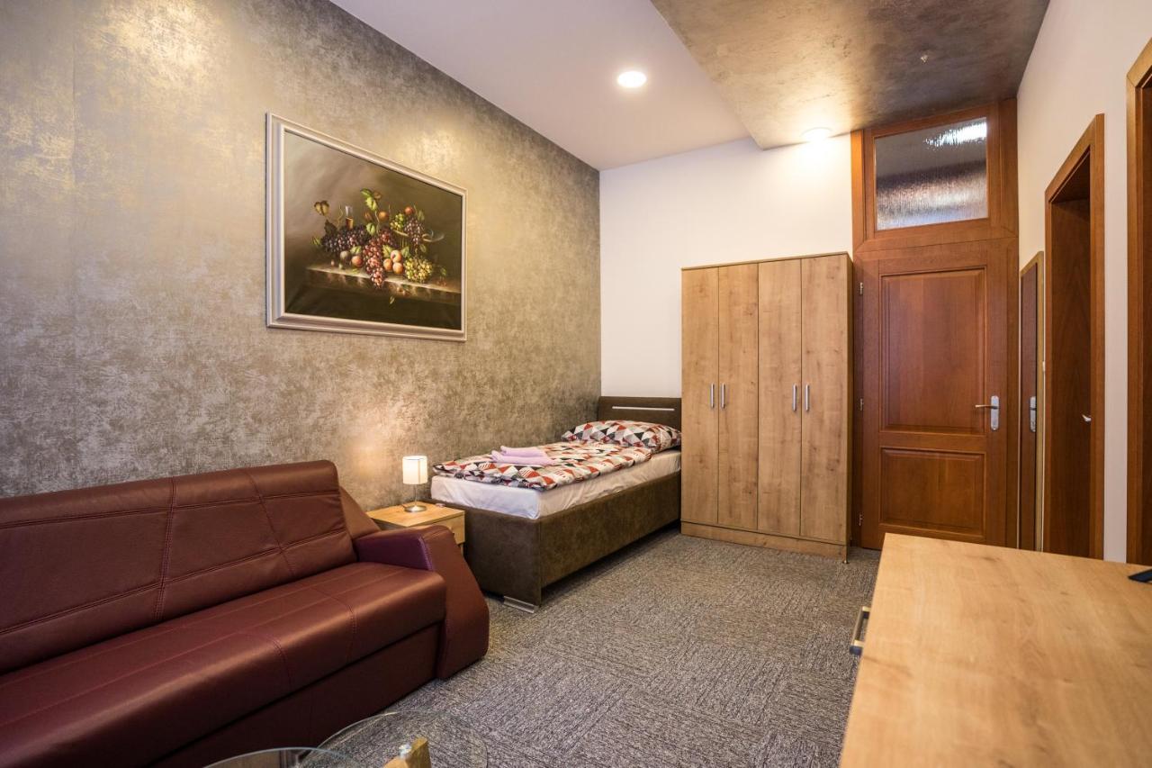 Hotel Somka Drienica ภายนอก รูปภาพ