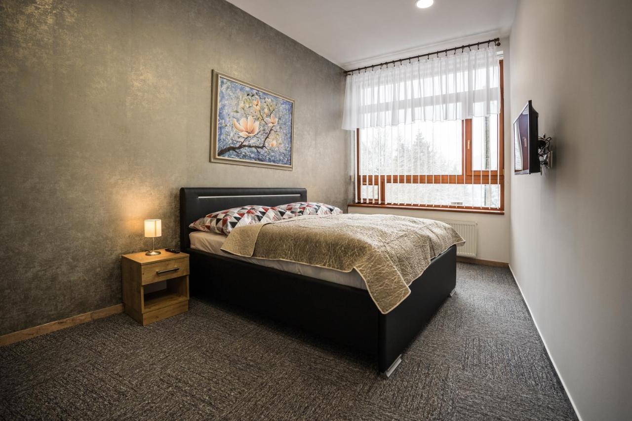 Hotel Somka Drienica ภายนอก รูปภาพ