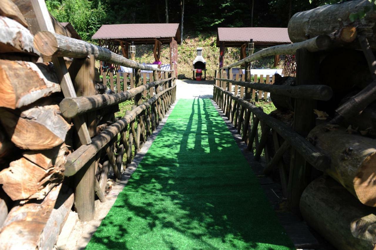 Hotel Somka Drienica ภายนอก รูปภาพ