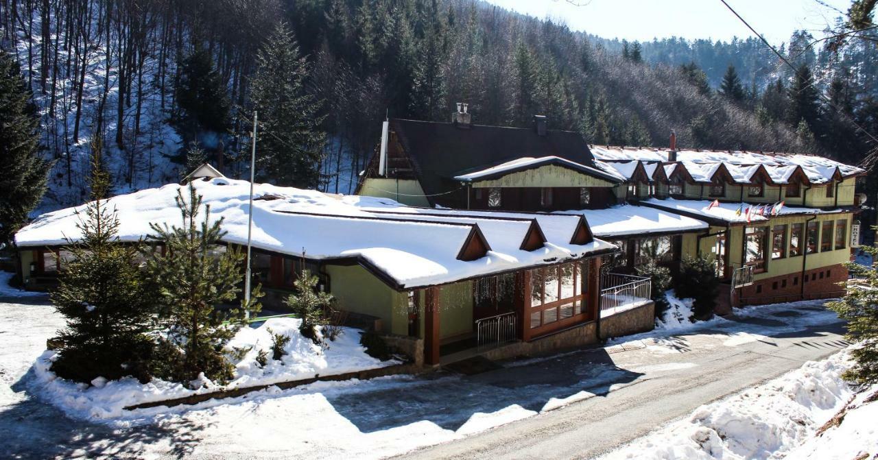 Hotel Somka Drienica ภายนอก รูปภาพ