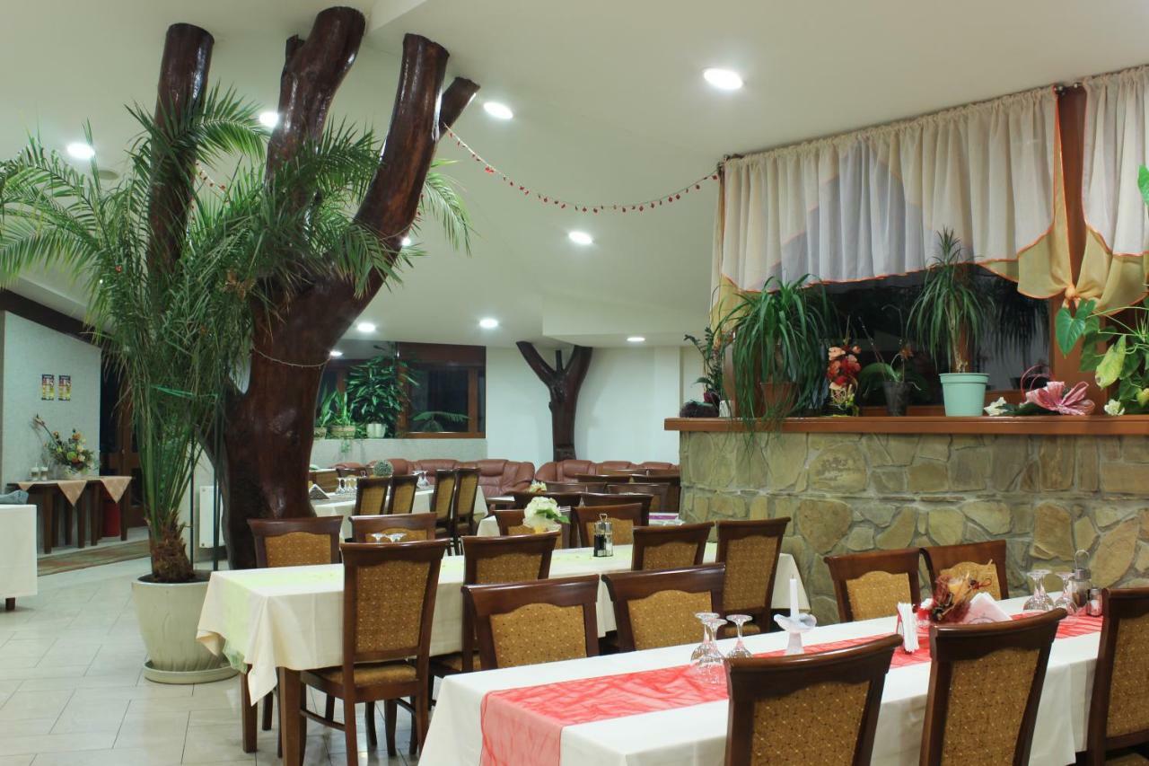 Hotel Somka Drienica ภายนอก รูปภาพ
